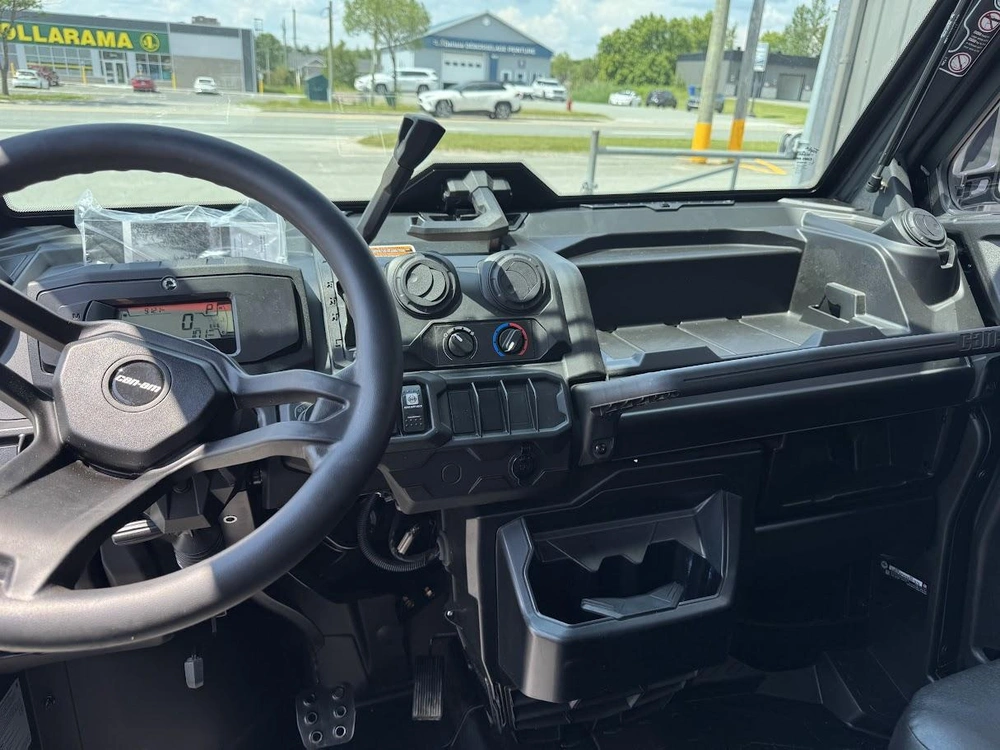 Can-am Defender Dps Cab Hd9 2025 alt