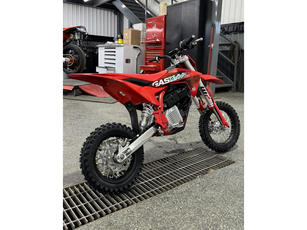 2027 Gasgas Mc-e 5 alt