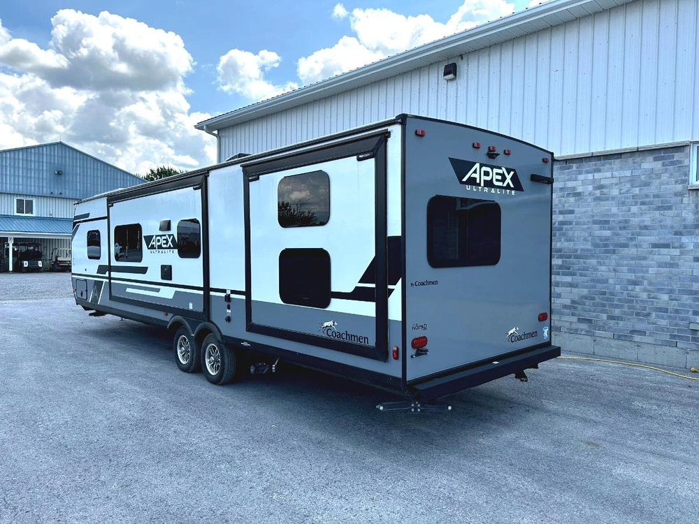 2024 Coachmen Apex 300bhs alt