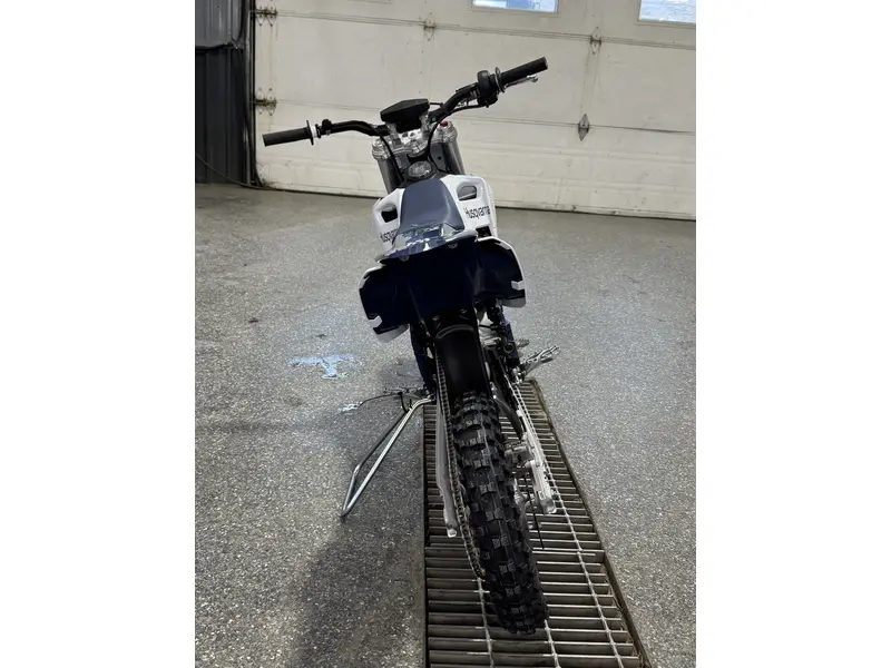 2027 Husqvarna EE 5