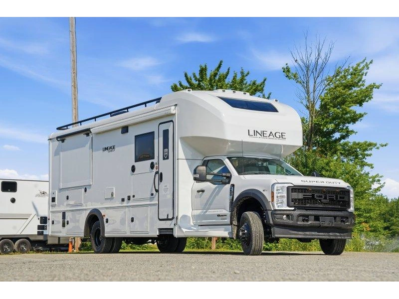 Grand Design Lineage 31zw 2027 alt