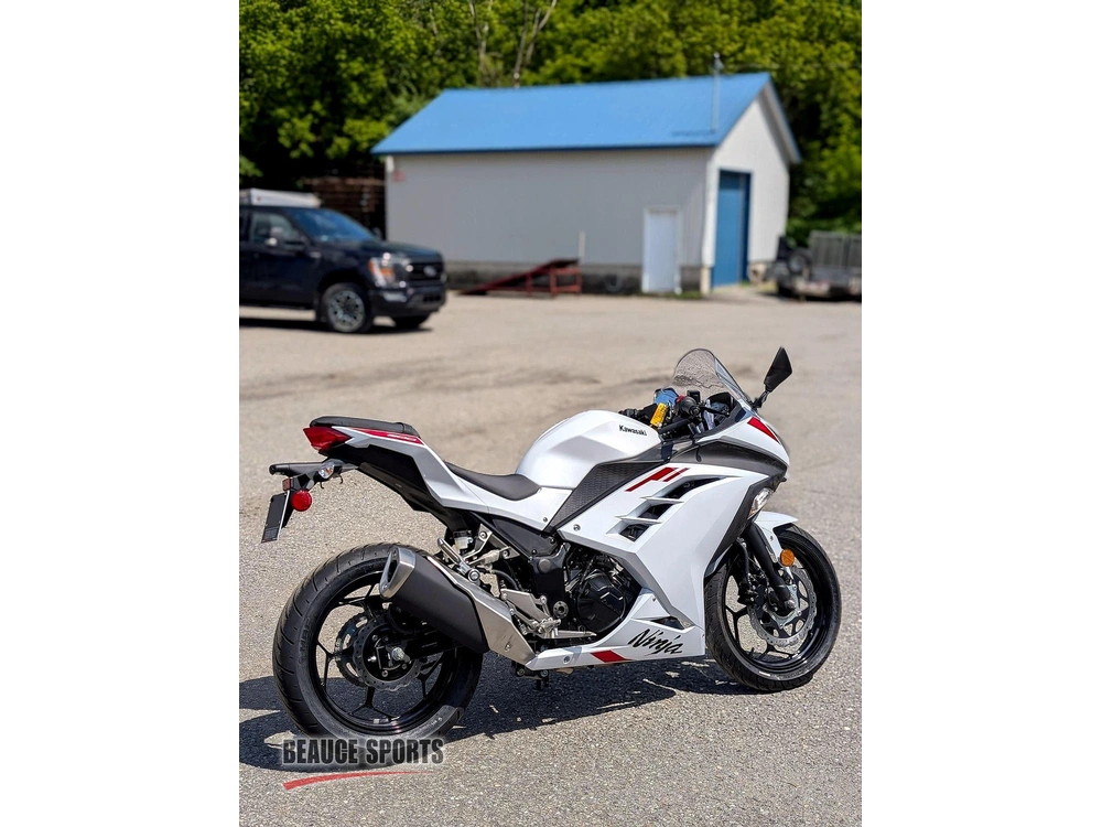 2026 Kawasaki Ninja 300 Blanc 🎯 Sport Bike Low Registration Cost R3 Rc390 Cbr300r Beginner Daily Rider 🟢 alt