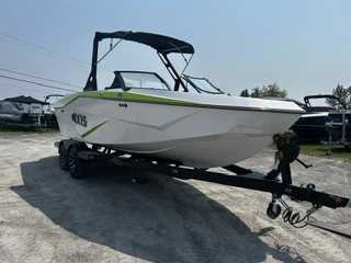 Axis T220 R 2024 alt