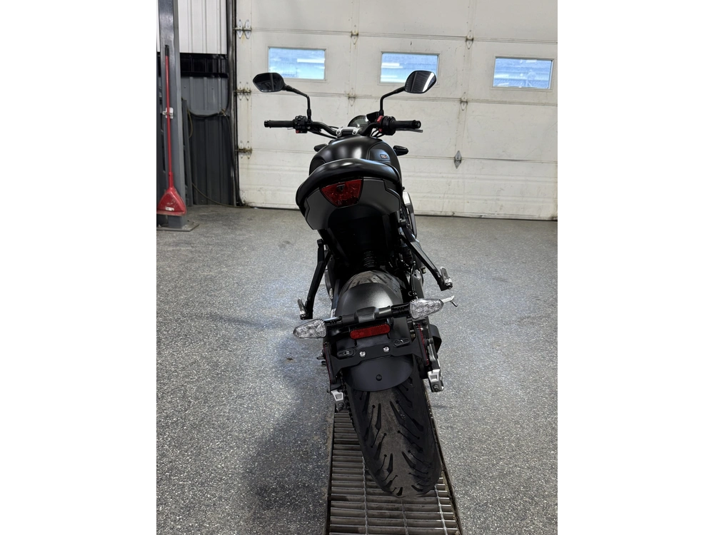 2022 Triumph Trident 660 alt