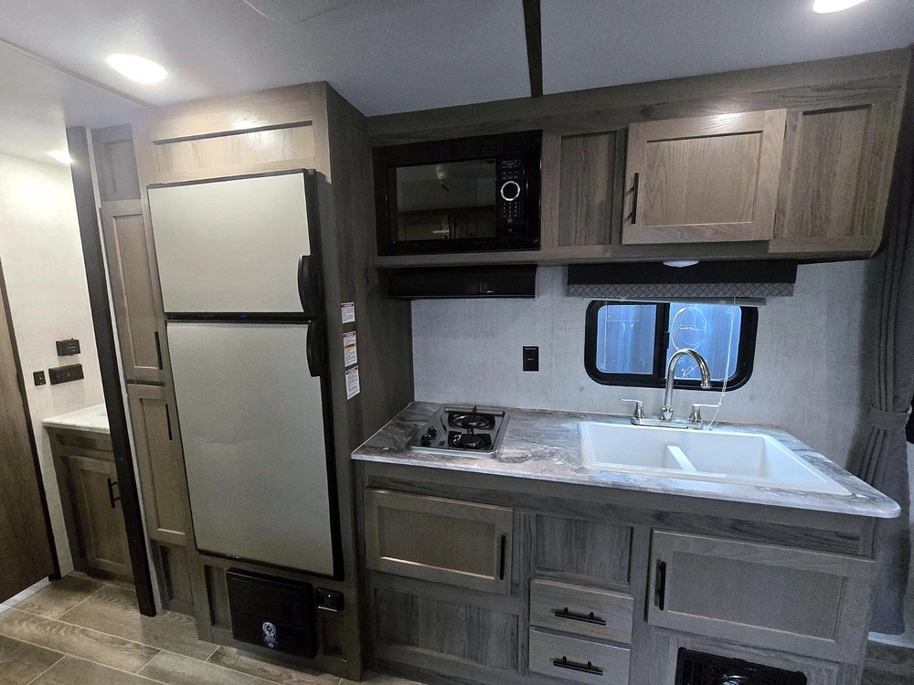 2022 Gulf Stream Ameri Lite 248bh alt