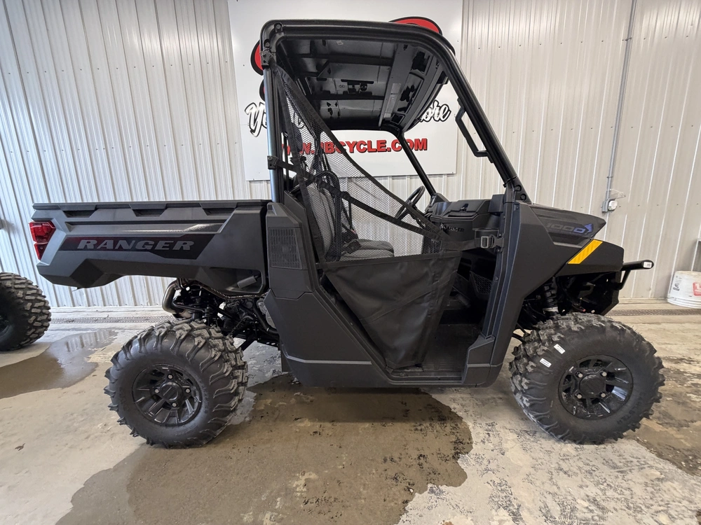 2026 Polaris Ranger 1000 Premium Gray alt