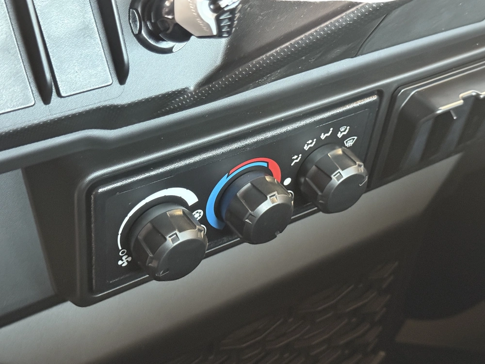 2026 Can-am Defender Xt Cab Hd11 alt