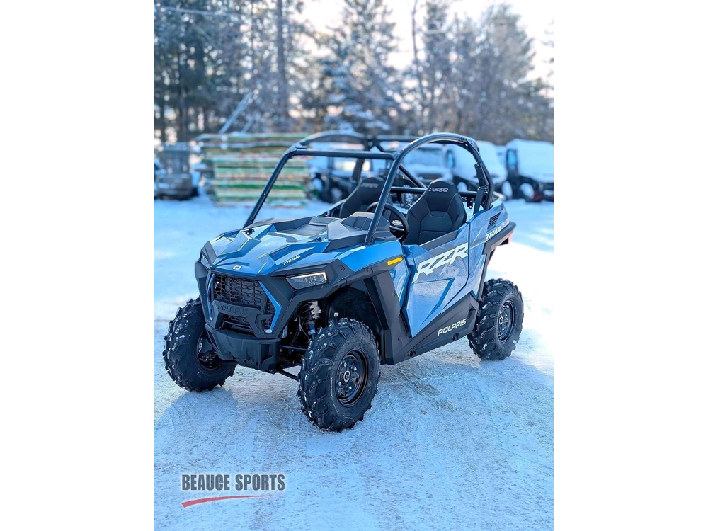 Polaris Rzr Trail Sport - Zenith Blue 900 | 🌍 Concurrents : Maverick Trail / Talon 1000 🌍 | 2026 alt