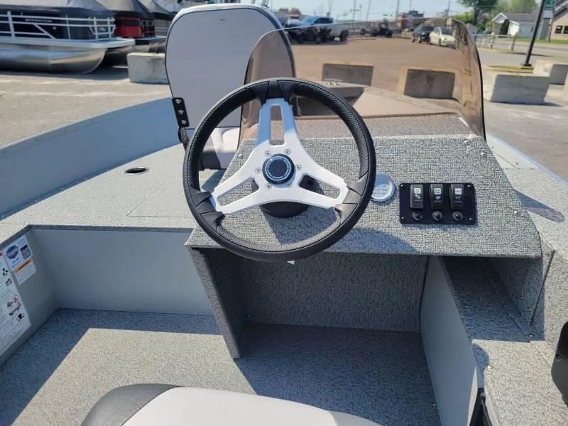 Smoker-craft Angler Patriot 16 Sc 2027 alt