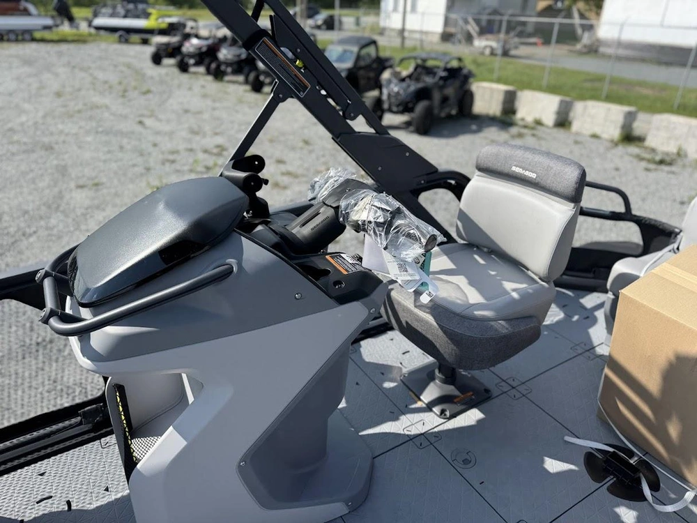 Sea-doo Switch Cruise 18' 230hp 2026 alt
