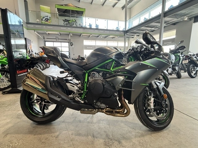 Kawasaki Ninja H2 Carbon H2 Carbon Supercharge Unique 2026 alt