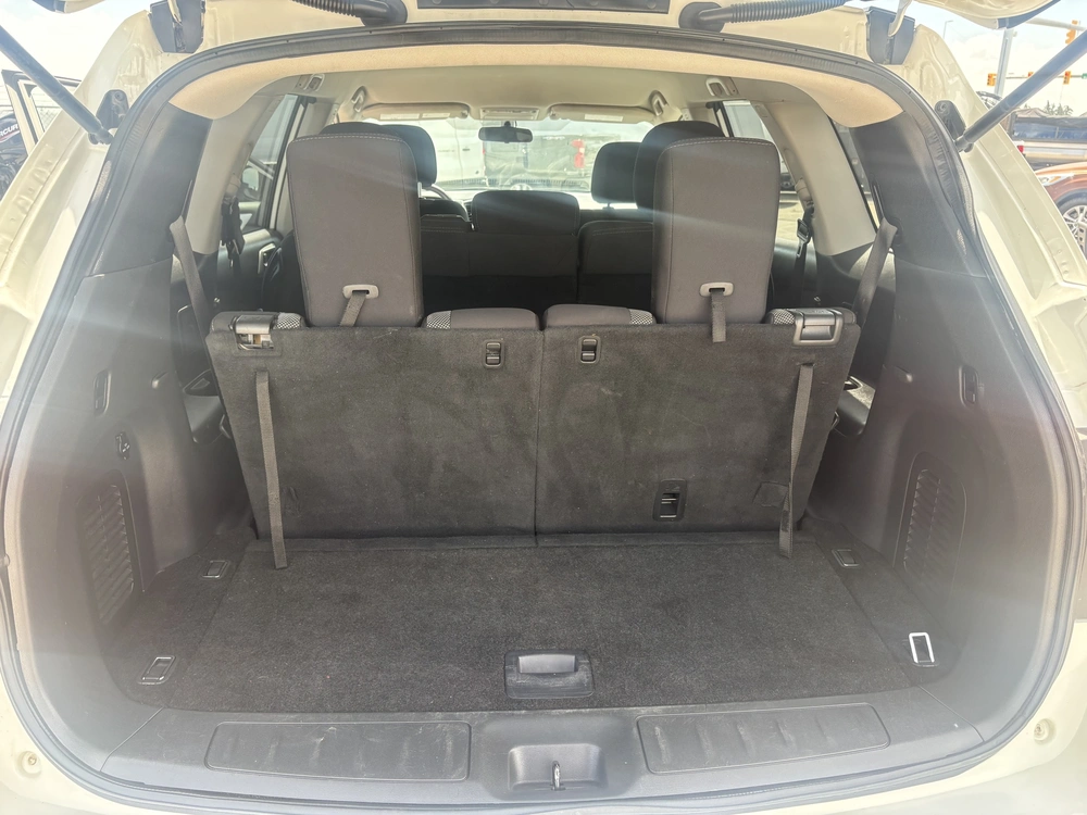 2017 Nissan Pathfinder alt