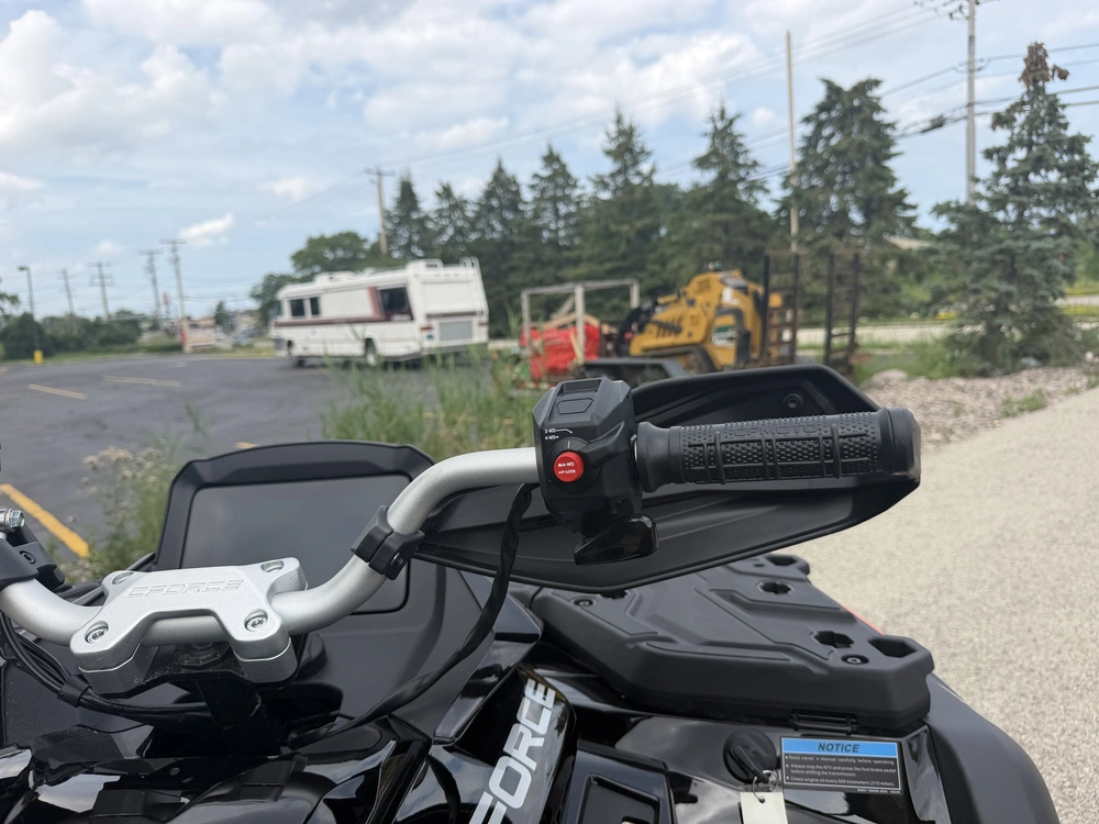 2026 Cfmoto Cforce 800 Touring alt