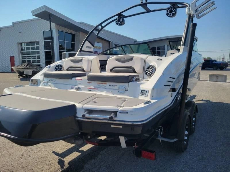 2019 Other Chaparral Vrx 223 alt