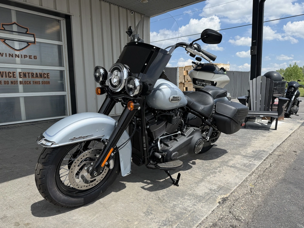 2024 Harley-davidson Flhcs - Heritage Classic *new Bike. Clearance Price.* alt