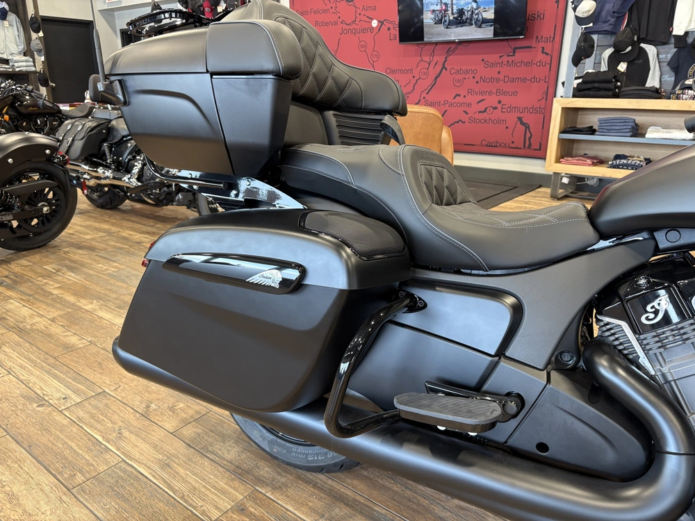 Indian Motorcycle Roadmaster Powerplus Noir 2026 alt