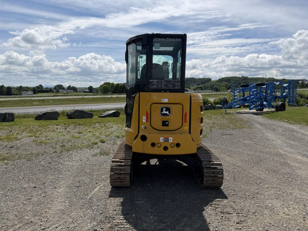 2022 John Deere 35g alt