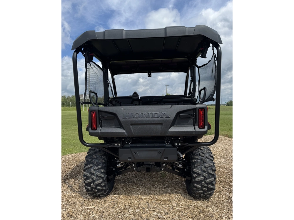 2026 Honda Pioneer 1000-5p Dlx, Red alt