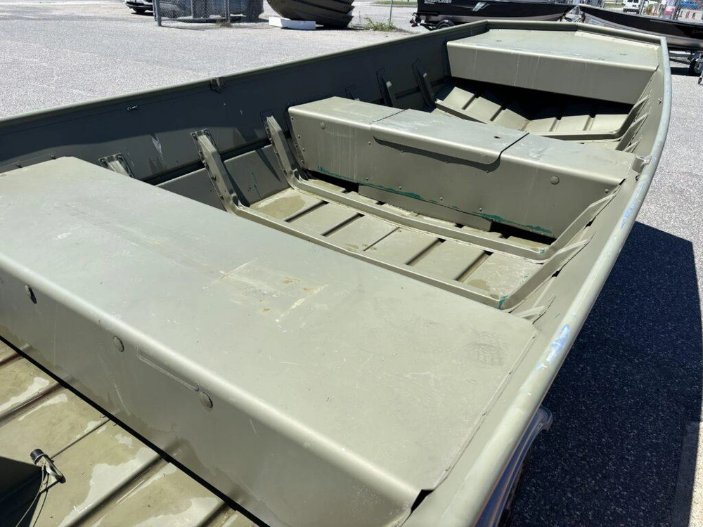 2023 Lowe Boats 1448m Jon alt