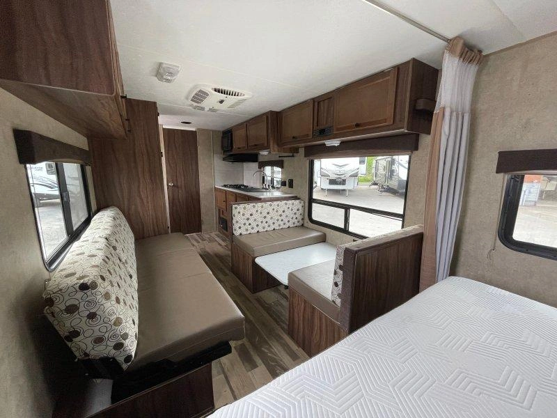 Coachmen Clipper 21fq 2019 alt