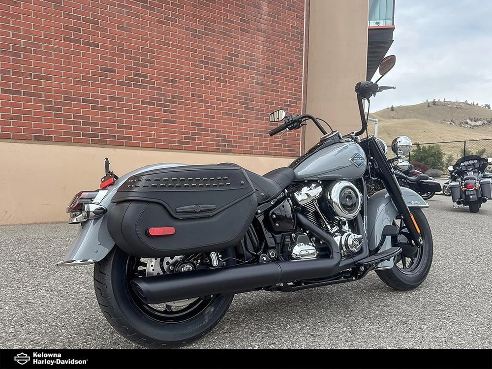 2026 Harley-davidson Flhc - Heritage Classic alt