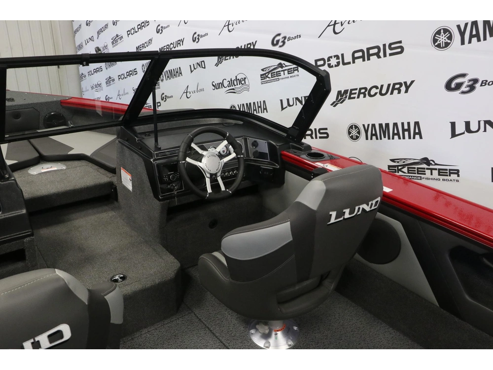 Lund 1875 Crossover Xs + Mercury 175 Hp & Remorque 2026 alt