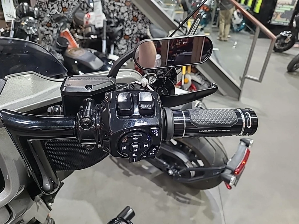 2023 Harley-davidson Flhxse - Cvo™ Street Glide™ alt