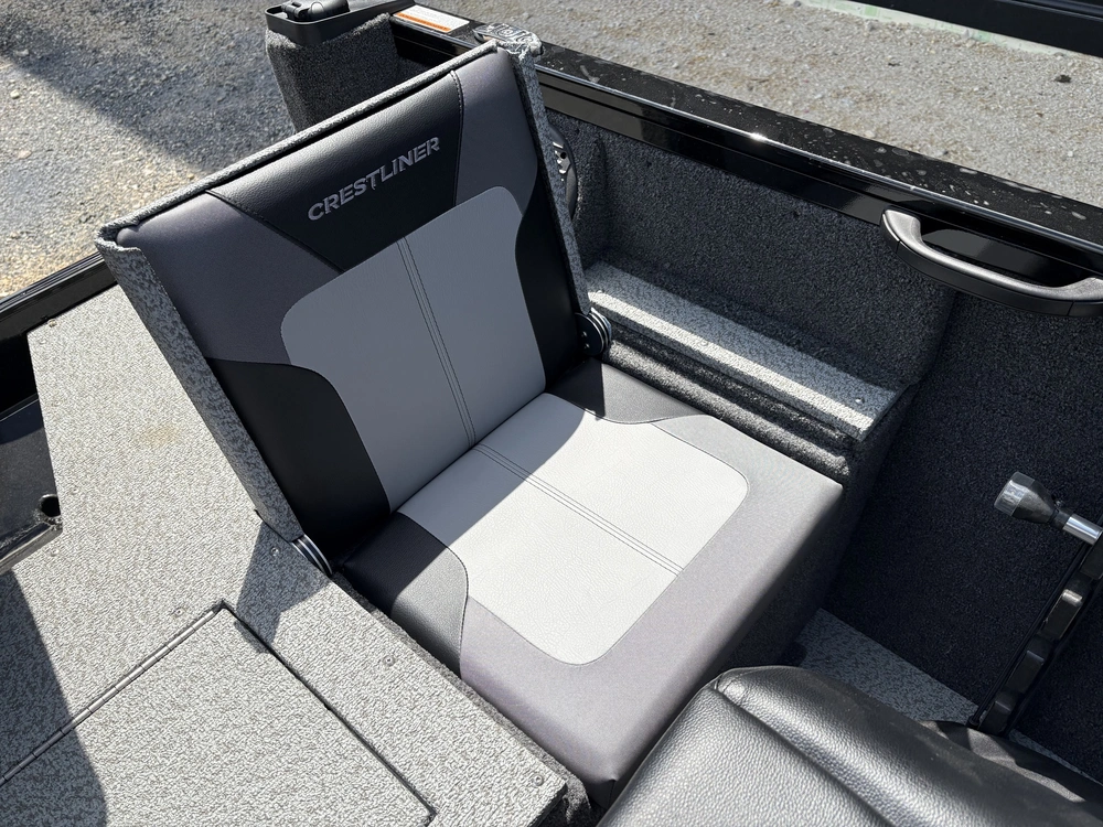 2025 Crestliner 1750 Hawk Wt Jumpseat - Black Metallic alt
