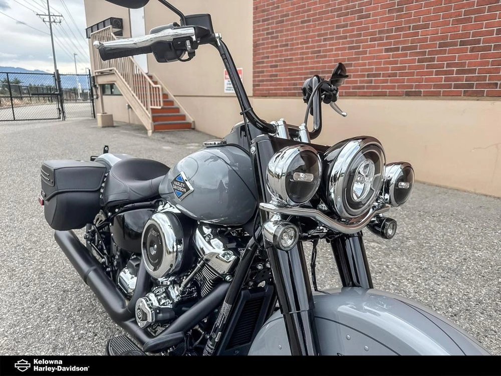 2026 Harley-davidson Flhc - Heritage Classic alt