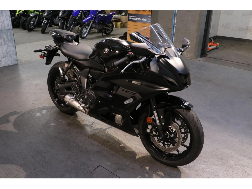 Yamaha Yzf-r7 2025 alt