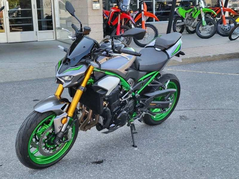 Kawasaki Z900 Se 2025 alt