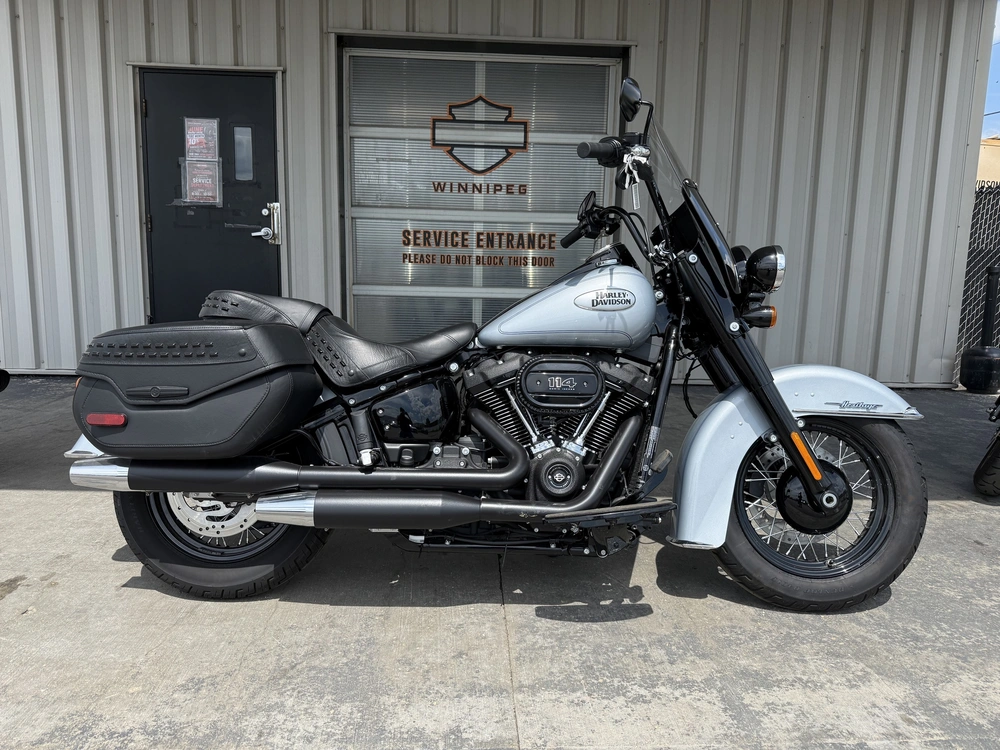 2024 Harley-davidson Flhcs - Heritage Classic *new Bike. Clearance Price.* alt