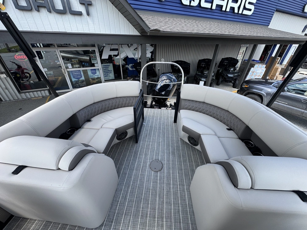 2022 Harris Sunliner 230 alt