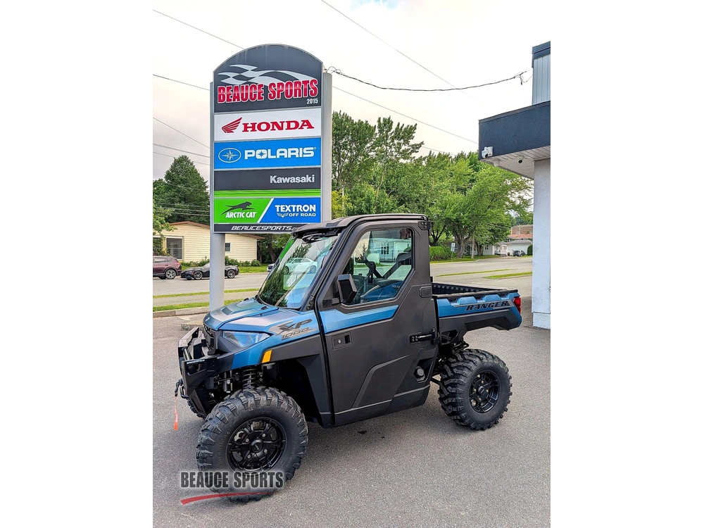 2025 Polaris Ranger Xp 1000 Premium Blue Labyrinth 🎯 Utv Travail Premium Defender Hd9 Commander Xt Mule Pro Faible Kilométrage Polyvalent 🟢 alt