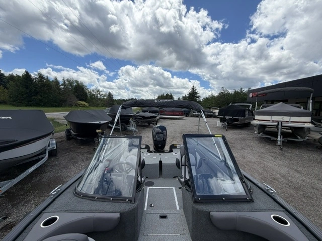 2017 Legend Boats 18 Xtr alt
