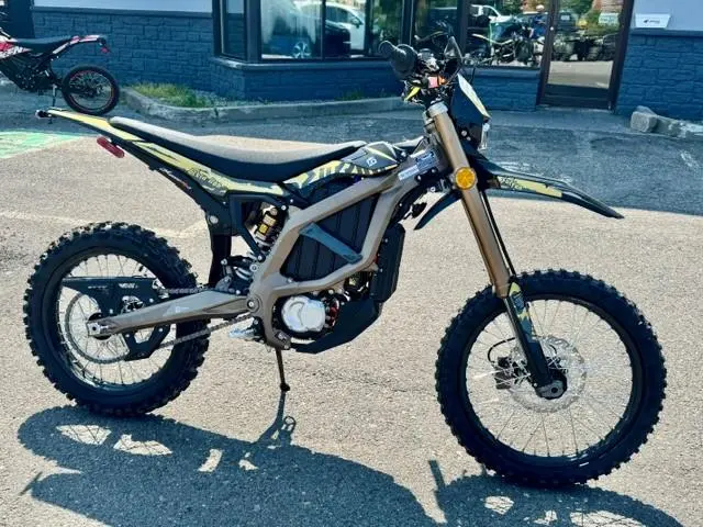 Surron ULTRA BEE HP 100% ÉLECTRIQUE 2026