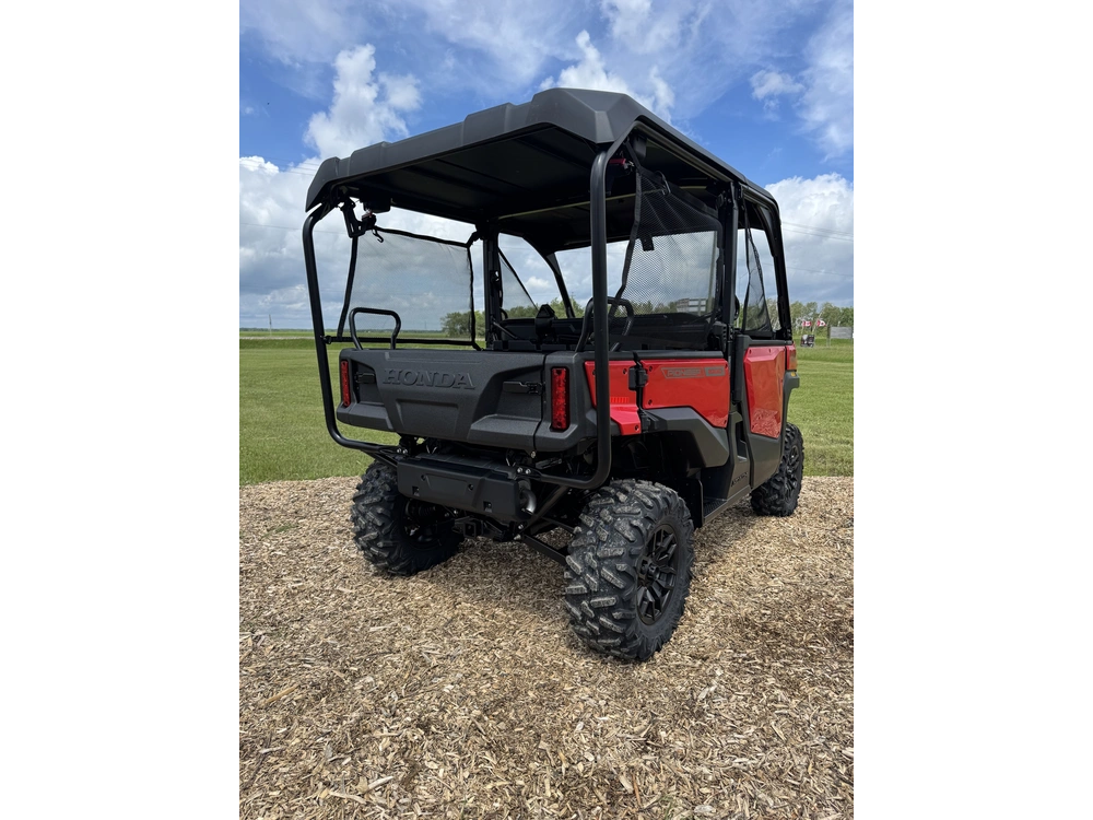 2026 Honda Pioneer 1000-5p Dlx, Red alt
