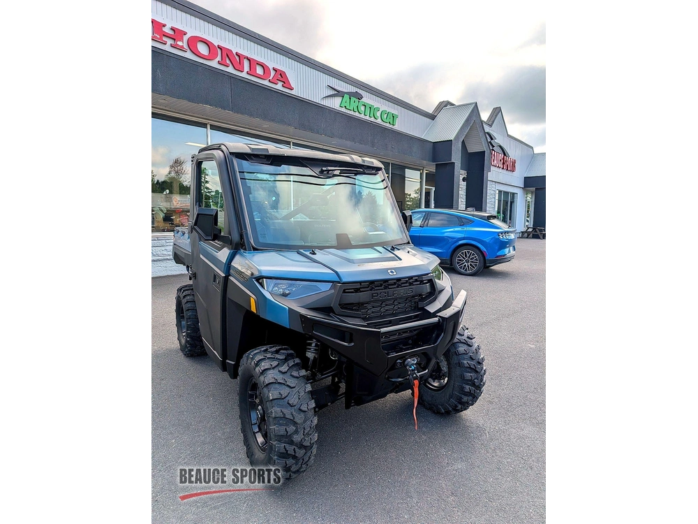 2025 Polaris Ranger Xp 1000 Premium Blue Labyrinth 🎯 Utv Travail Premium Defender Hd9 Commander Xt Mule Pro Faible Kilométrage Polyvalent 🟢 alt