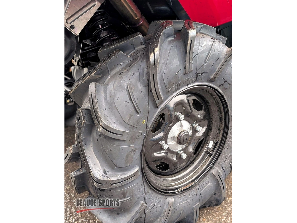 Polaris Sportsman 850 Mud Edition Fury Red 🎯 Vtt Boue Extrême 4x4 Traction Pneus 30 Pouces Xmr Renegade 1000r Performance 🟢 2026 alt