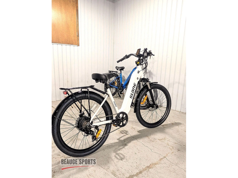 2026 Slane Jasper Cruiser Blanc 💥 Comparatif E-bike Cruiser Urbain Hybride 🆚 alt