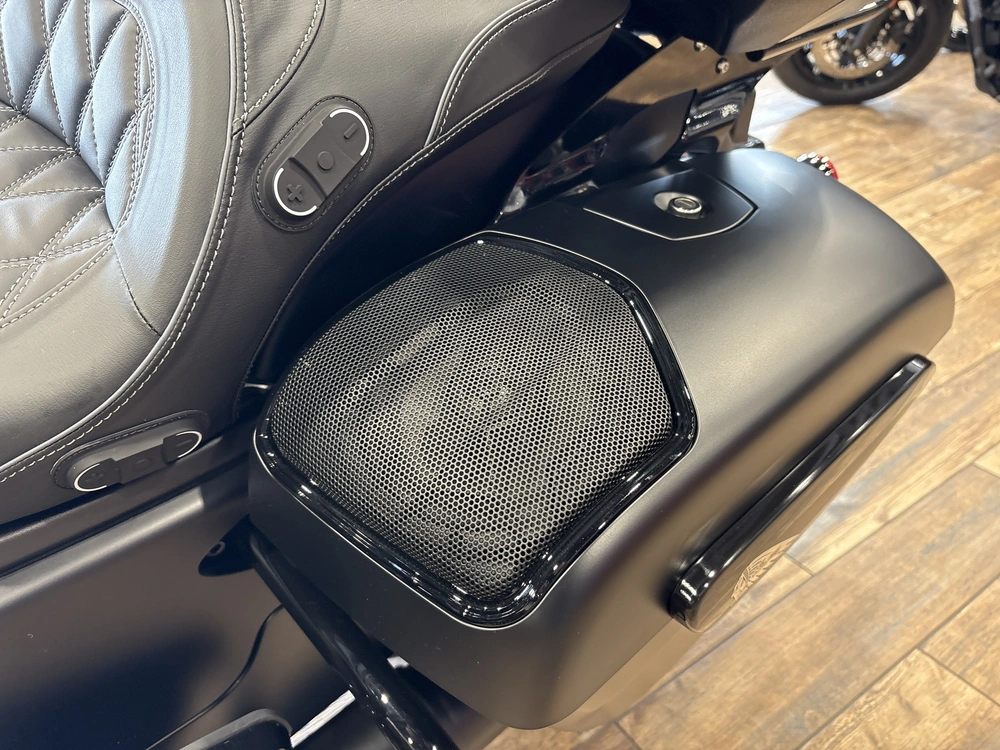 Indian Motorcycle Roadmaster Powerplus Noir 2026 alt