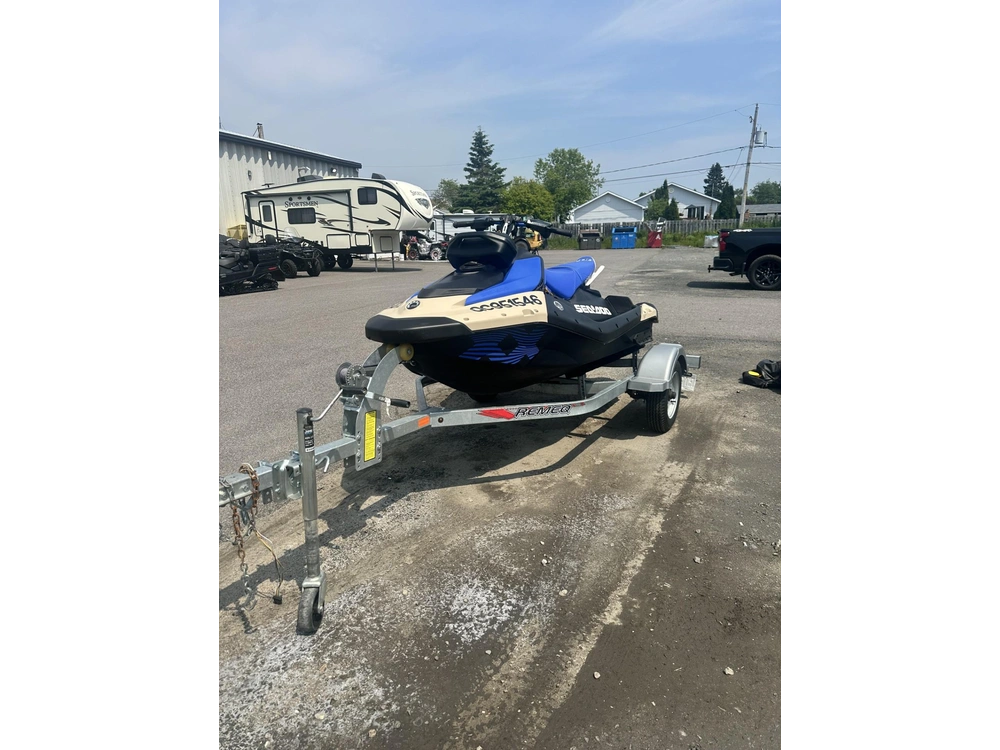Sea-doo Spark Trixx Audio 3up 2025 alt