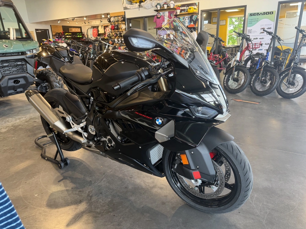 Bmw S1000rr 2026 alt