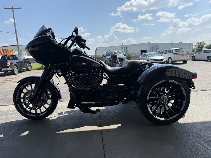 Harley-Davidson ROAD GLIDE 3 2025