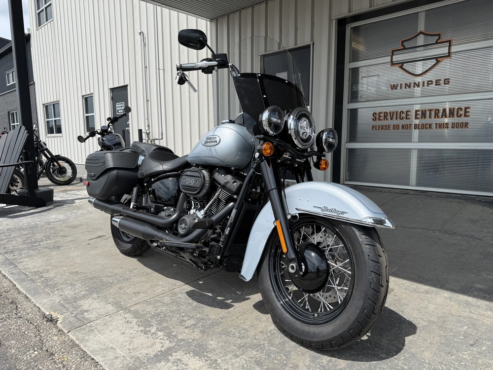 2024 Harley-davidson Flhcs - Heritage Classic *new Bike. Clearance Price.* alt