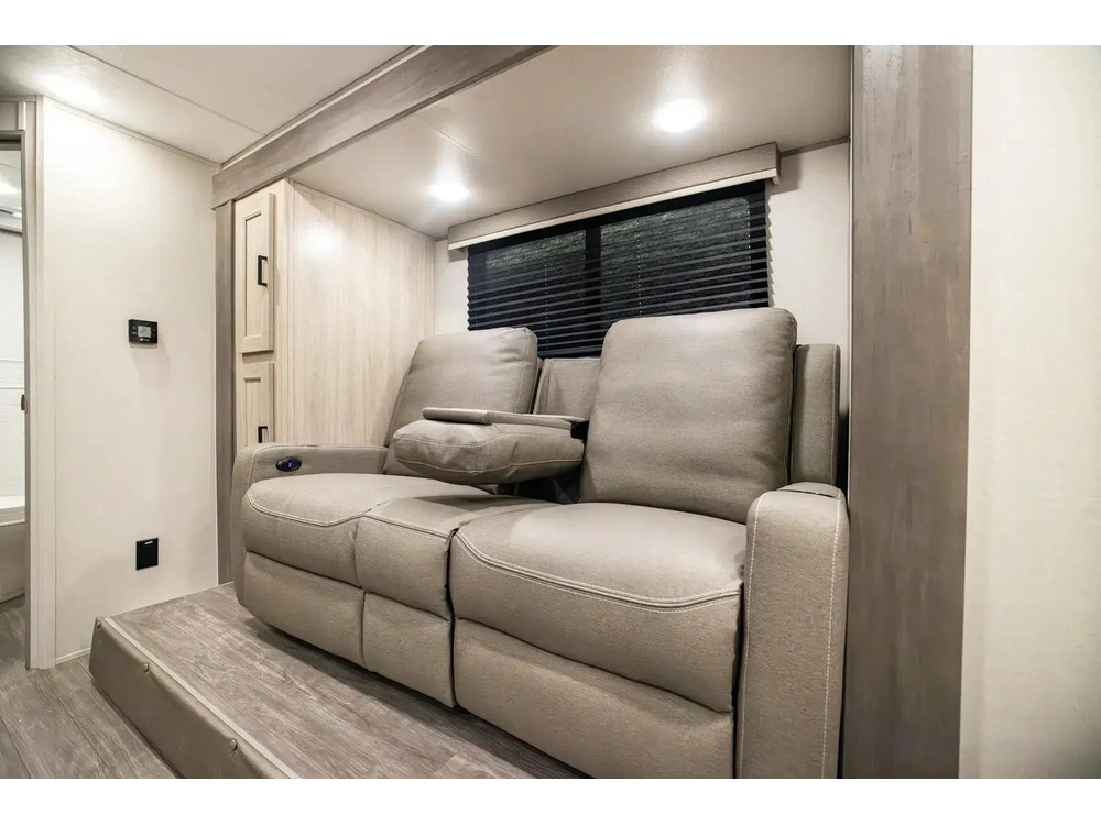 2027 Forest River Aurora 19 Rbs alt