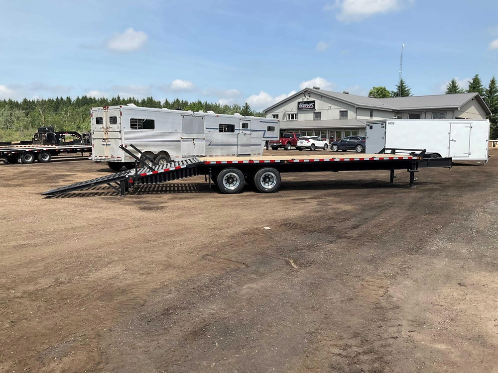 2027 Canada Trailers 8.5x28 15 Ton Deckover Equipment Trailer alt