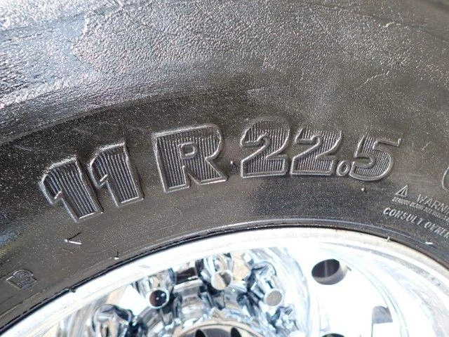 2020 Peterbilt 520
