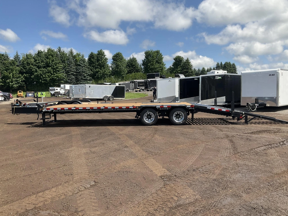 2027 Canada Trailers 8.5x28 15 Ton Deckover Equipment Trailer alt