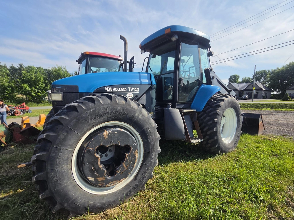 New Holland Tv140 2000 alt